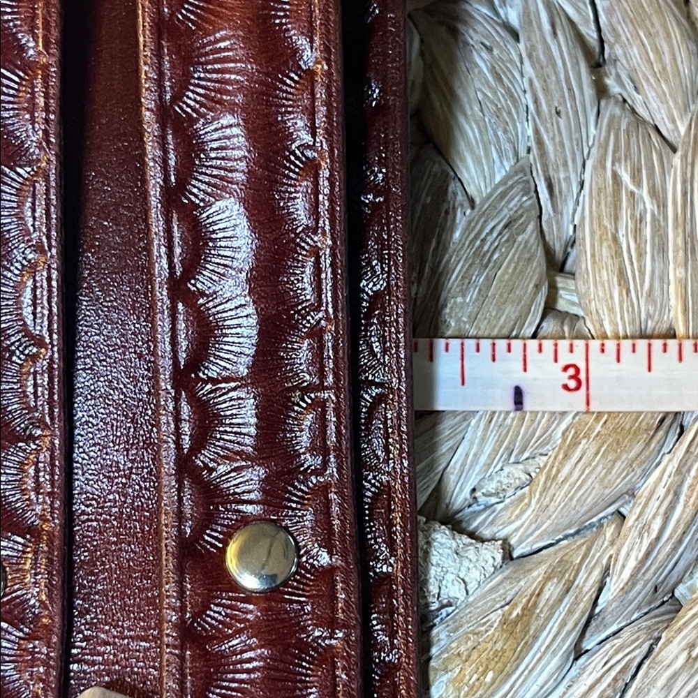 Brown‎ Embossed Leather Double Buckle Bracelet - Picture 7 of 7